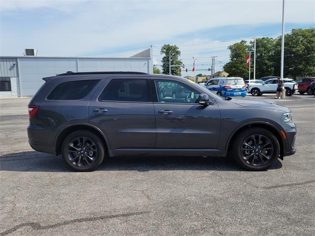 Photo of 2024 Vapor Gray Dodge Durango