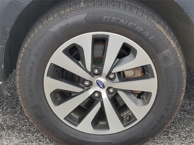 Photo of 2023 Crystal White Pearl Subaru Outback