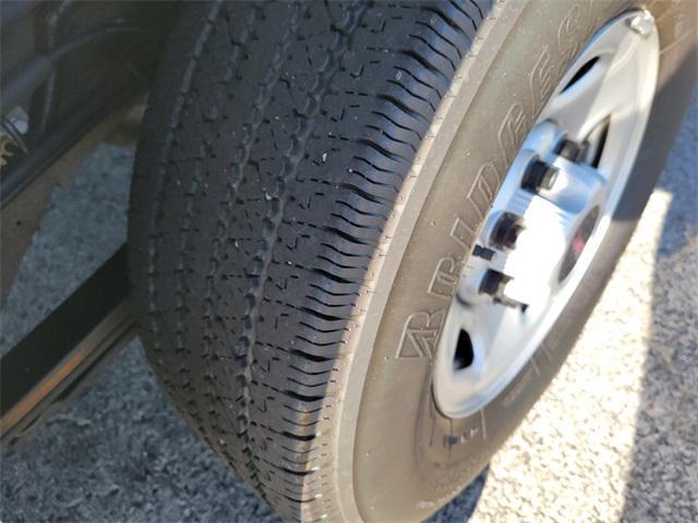 Photo of 2023 Summit White GMC Savana 2500