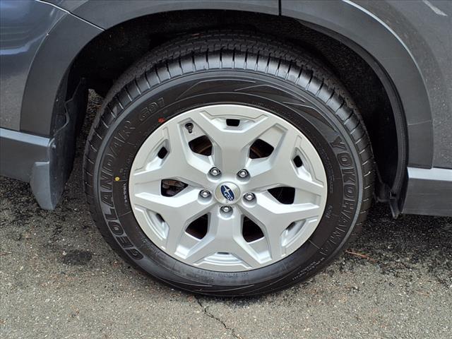 Photo of 2022 Magnetite Gray Metallic Subaru Forester