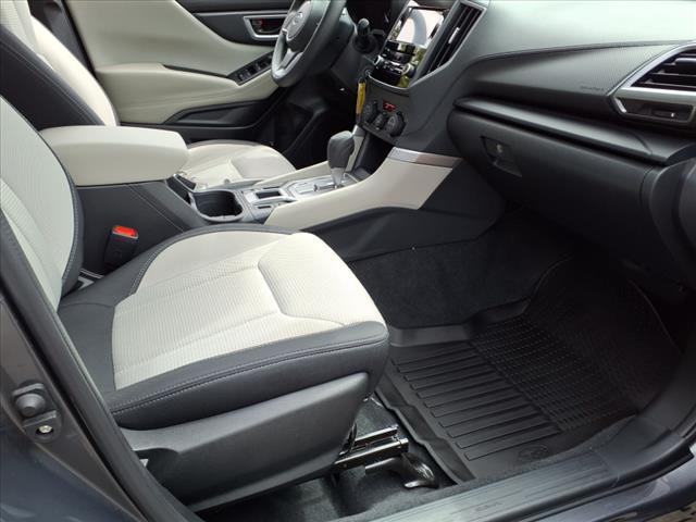 Photo of 2022 Magnetite Gray Metallic Subaru Forester