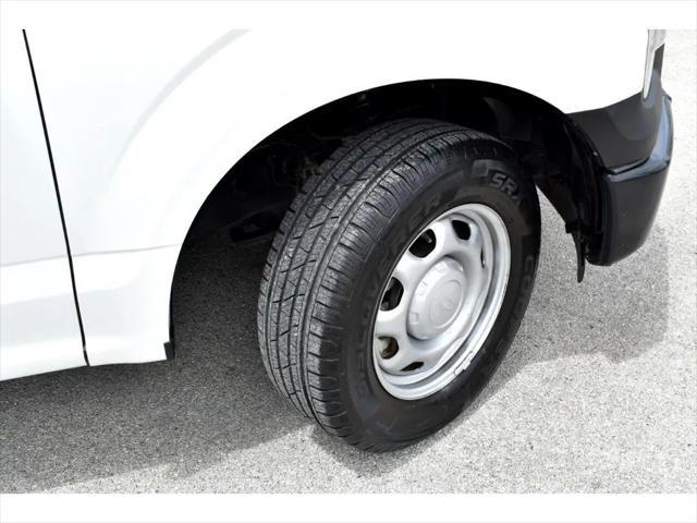 Photo of 2016 Oxford White Ford F-150