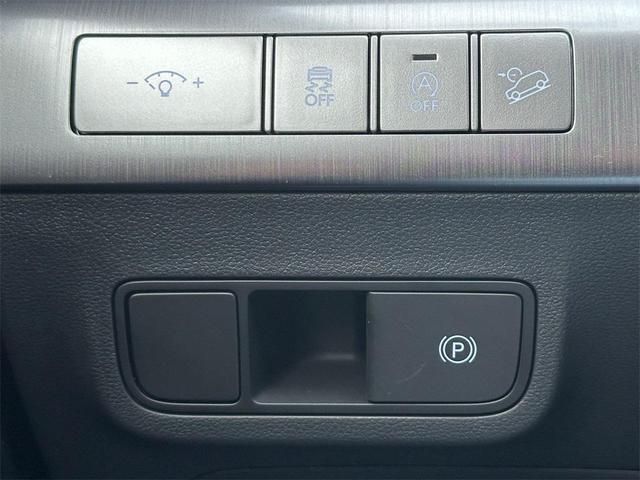 Photo of 2025 Abyss Black Hyundai KONA