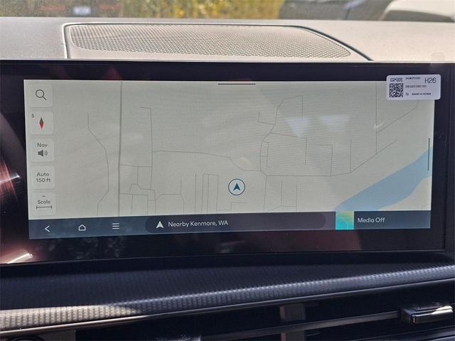 Photo of 2025 Gray Hyundai SANTA FE HEV