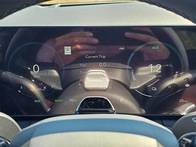 Photo of 2025 Gray Hyundai SANTA FE HEV