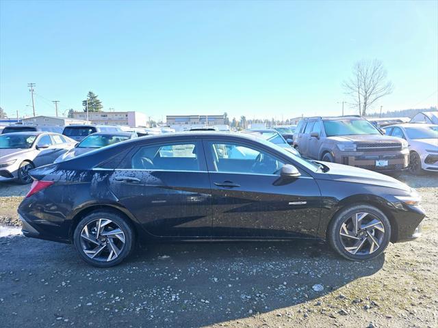 Photo of 2025 Abyss Black Hyundai ELANTRA