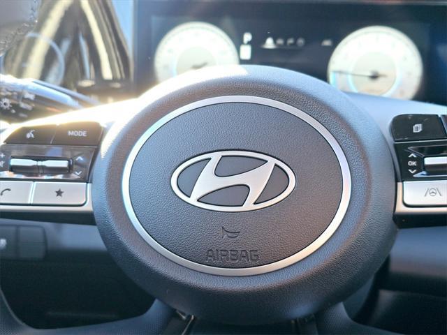 Photo of 2025 Abyss Black Hyundai ELANTRA