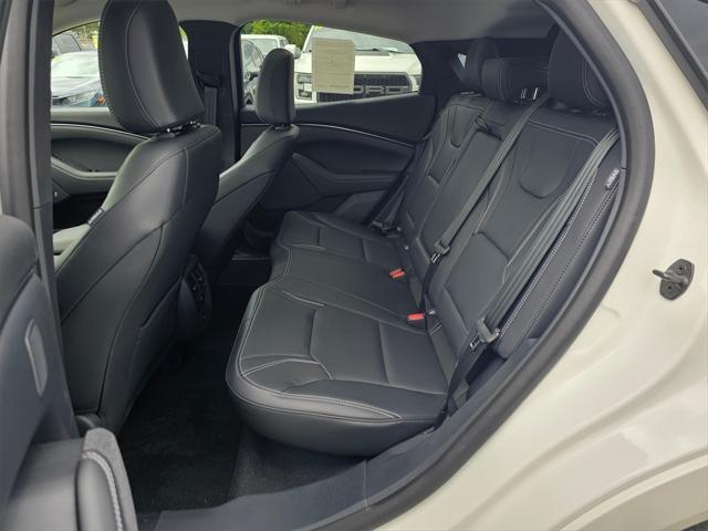 Photo of 2025 Star White Metallic Tri-Coat Ford Mustang Mach-E
