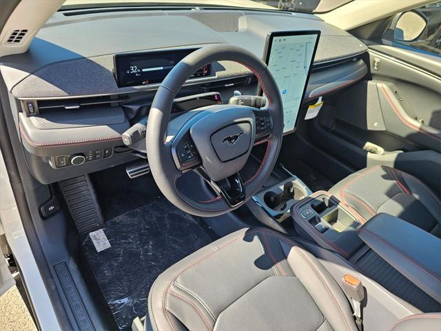 Photo of 2025 Star White Metallic Tri-Coat Ford Mustang Mach-E