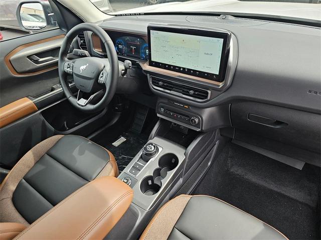 Photo of 2025 Oxford White Ford Bronco Sport