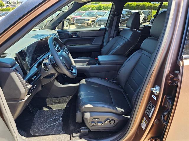 Photo of 2025 Earthy Brass Hyundai SANTA FE