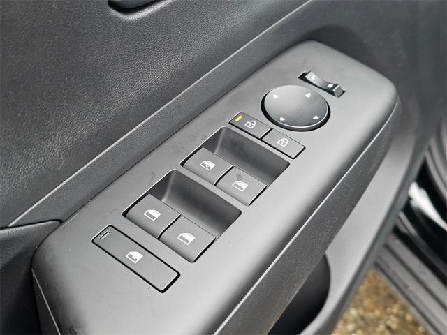 Photo of 2025 Abyss Black Pearl Hyundai KONA