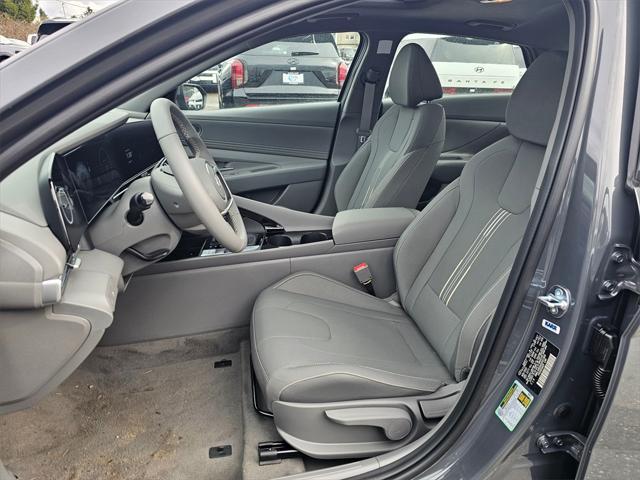 Photo of 2025 Ecotronic Gray Hyundai ELANTRA
