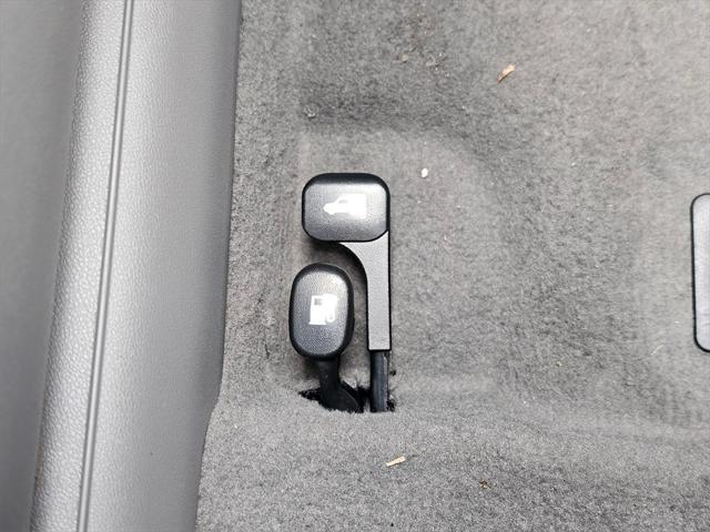 Photo of 2025 Ecotronic Gray Hyundai ELANTRA