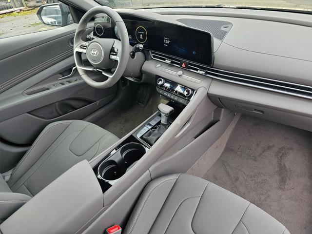Photo of 2025 Ecotronic Gray Hyundai ELANTRA