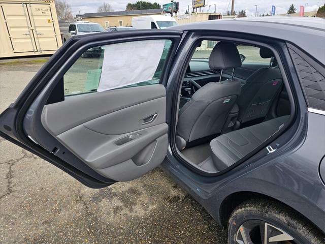 Photo of 2025 Ecotronic Gray Hyundai ELANTRA