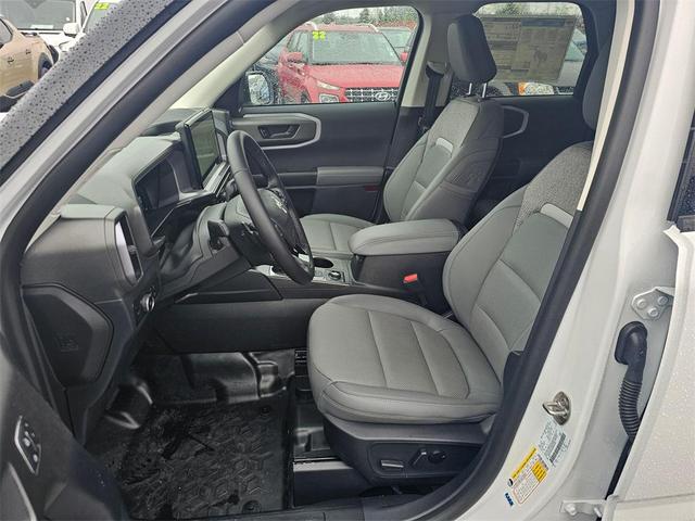 Photo of 2025 Oxford White Ford Bronco Sport