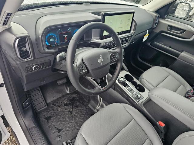 Photo of 2025 Oxford White Ford Bronco Sport