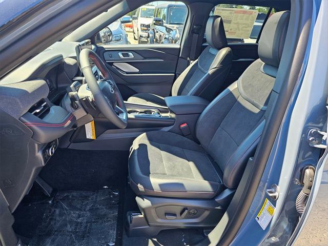Photo of 2025 Vapor Blue Metallic Ford Explorer
