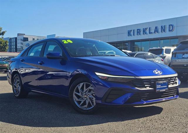 Photo of 2024 Intense Blue Hyundai ELANTRA