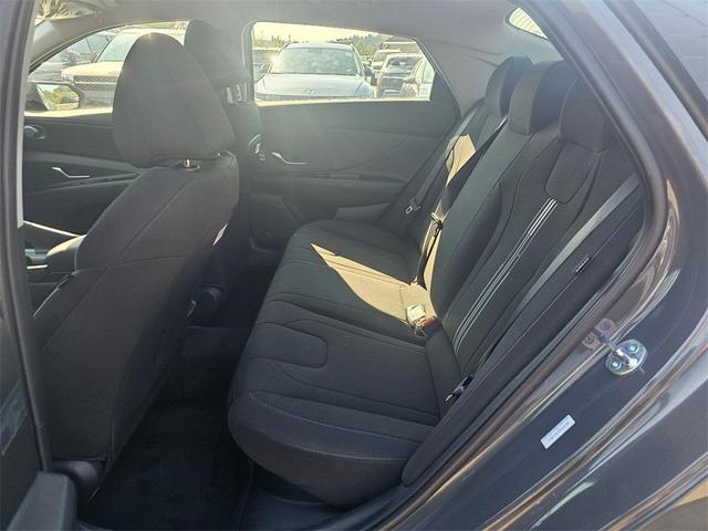 Photo of 2025 Ecotronic Gray Hyundai ELANTRA HEV
