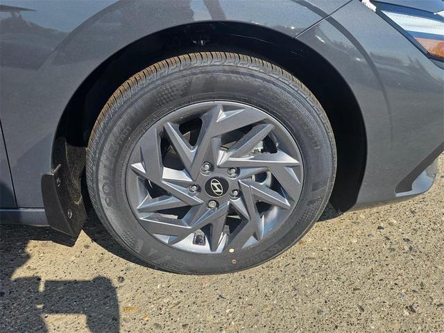 Photo of 2025 Ecotronic Gray Hyundai ELANTRA HEV