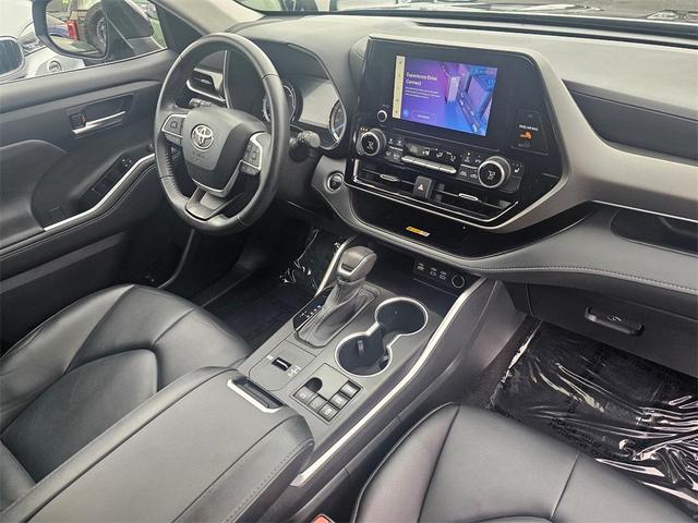 Photo of 2023 Blueprint Toyota Highlander Hybrid