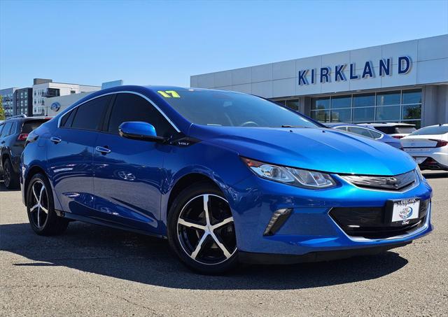 Photo of 2017 Kinetic Blue Metallic Chevrolet Volt