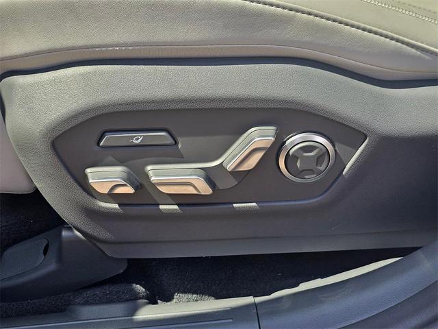 Photo of 2025 Atlantis Blue Hyundai SANTA FE HEV