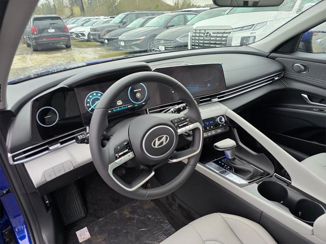 Photo of 2025 Intense Blue Hyundai ELANTRA