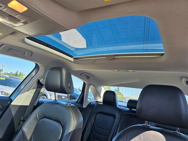 Photo of 2019 Platinum Gray Metallic Volkswagen Jetta
