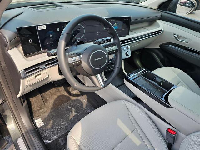 Photo of 2025 Amazon Gray Hyundai TUCSON Hybrid