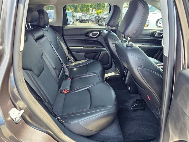 Photo of 2022 Granite Crystal Metallic Clearcoat Jeep Compass