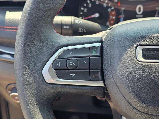 Photo of 2022 Granite Crystal Metallic Clearcoat Jeep Compass