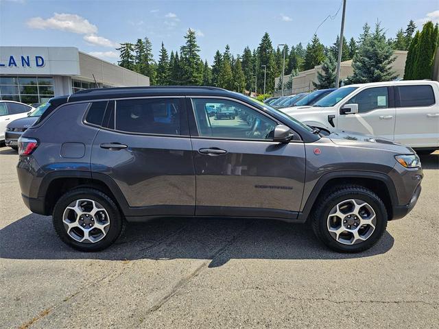 Photo of 2022 Granite Crystal Metallic Clearcoat Jeep Compass
