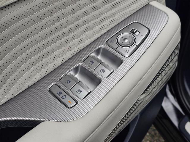 Photo of 2024 Abyss Black Pearl Hyundai PALISADE