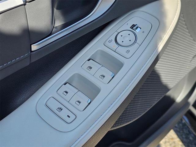 Photo of 2025 Abyss Black Hyundai SONATA Hybrid