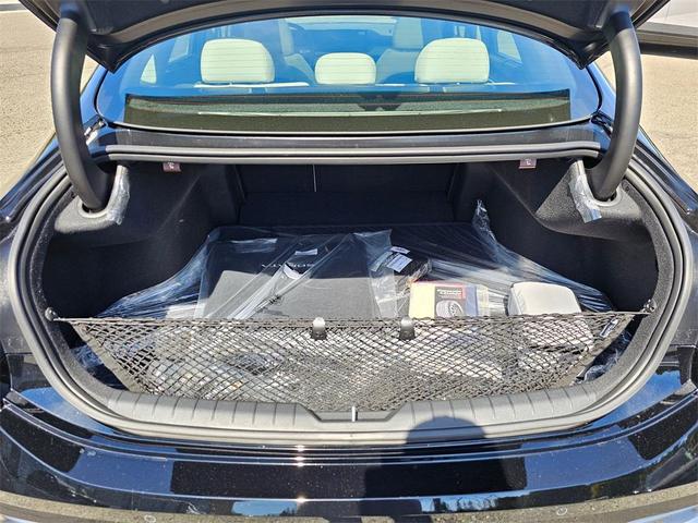 Photo of 2025 Abyss Black Hyundai SONATA Hybrid