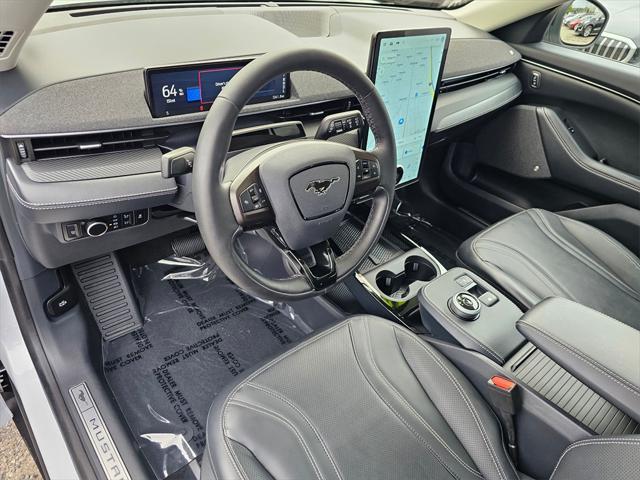 Photo of 2023 White Metallic Ford Mustang Mach-E