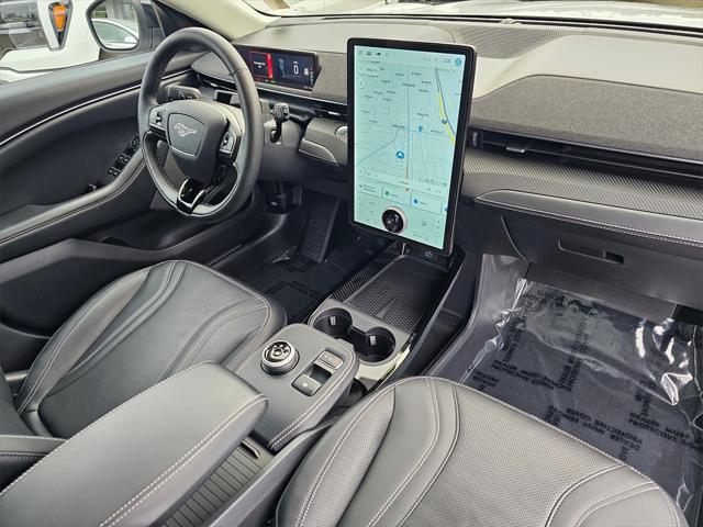 Photo of 2023 White Metallic Ford Mustang Mach-E