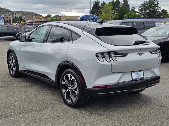 Photo of 2023 White Metallic Ford Mustang Mach-E