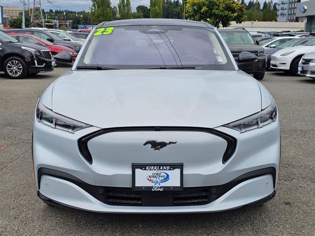 Photo of 2023 White Metallic Ford Mustang Mach-E