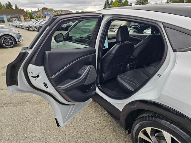 Photo of 2023 White Metallic Ford Mustang Mach-E