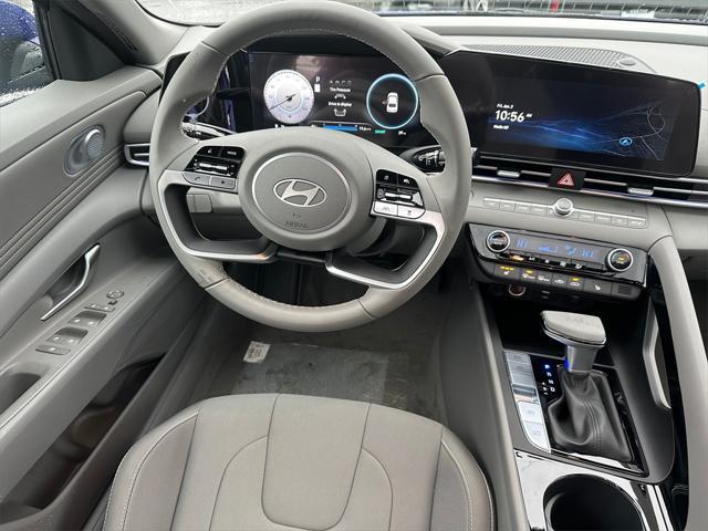 Photo of 2025 Intense Blue Hyundai ELANTRA