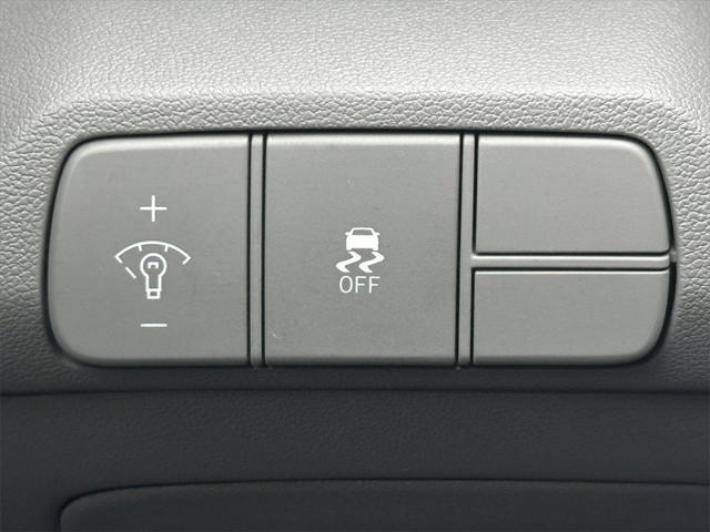 Photo of 2025 Intense Blue Hyundai ELANTRA