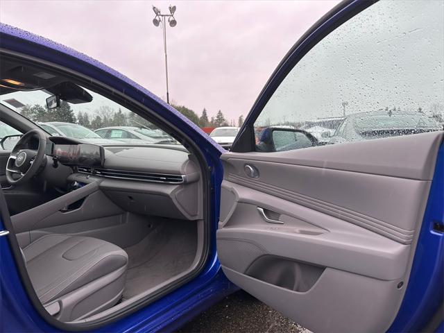 Photo of 2025 Intense Blue Hyundai ELANTRA