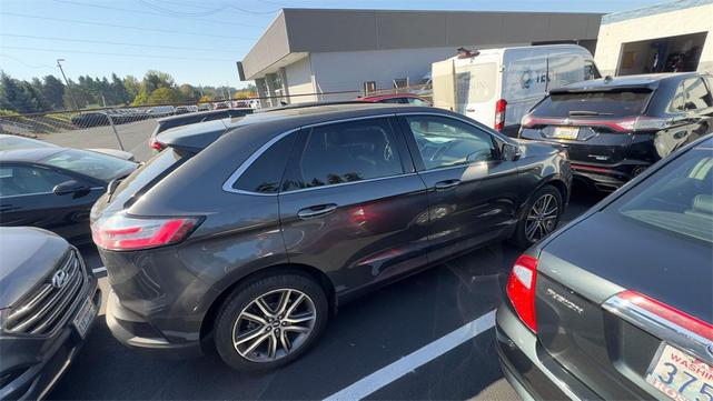 Photo of 2020 Magnetic Metallic Ford Edge