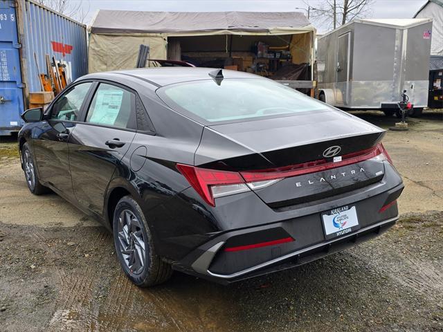 Photo of 2025 Abyss Black Hyundai ELANTRA HEV