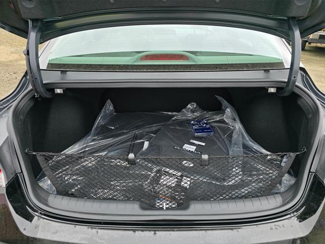 Photo of 2025 Abyss Black Hyundai ELANTRA HEV
