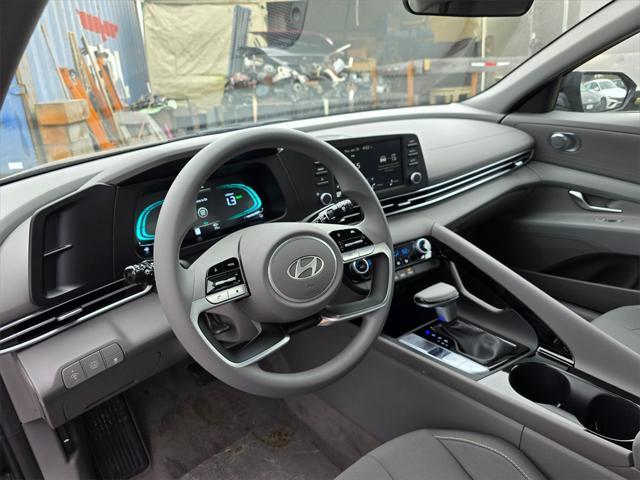 Photo of 2025 Abyss Black Hyundai ELANTRA HEV